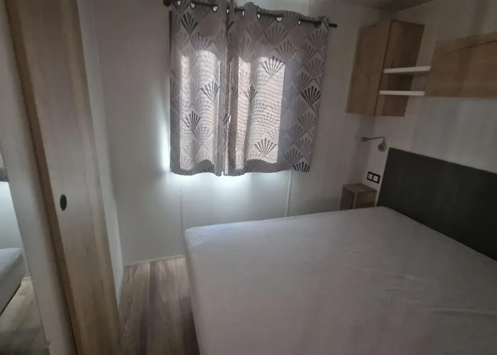 Mar Estang, Siblu Κάμπινγκ *